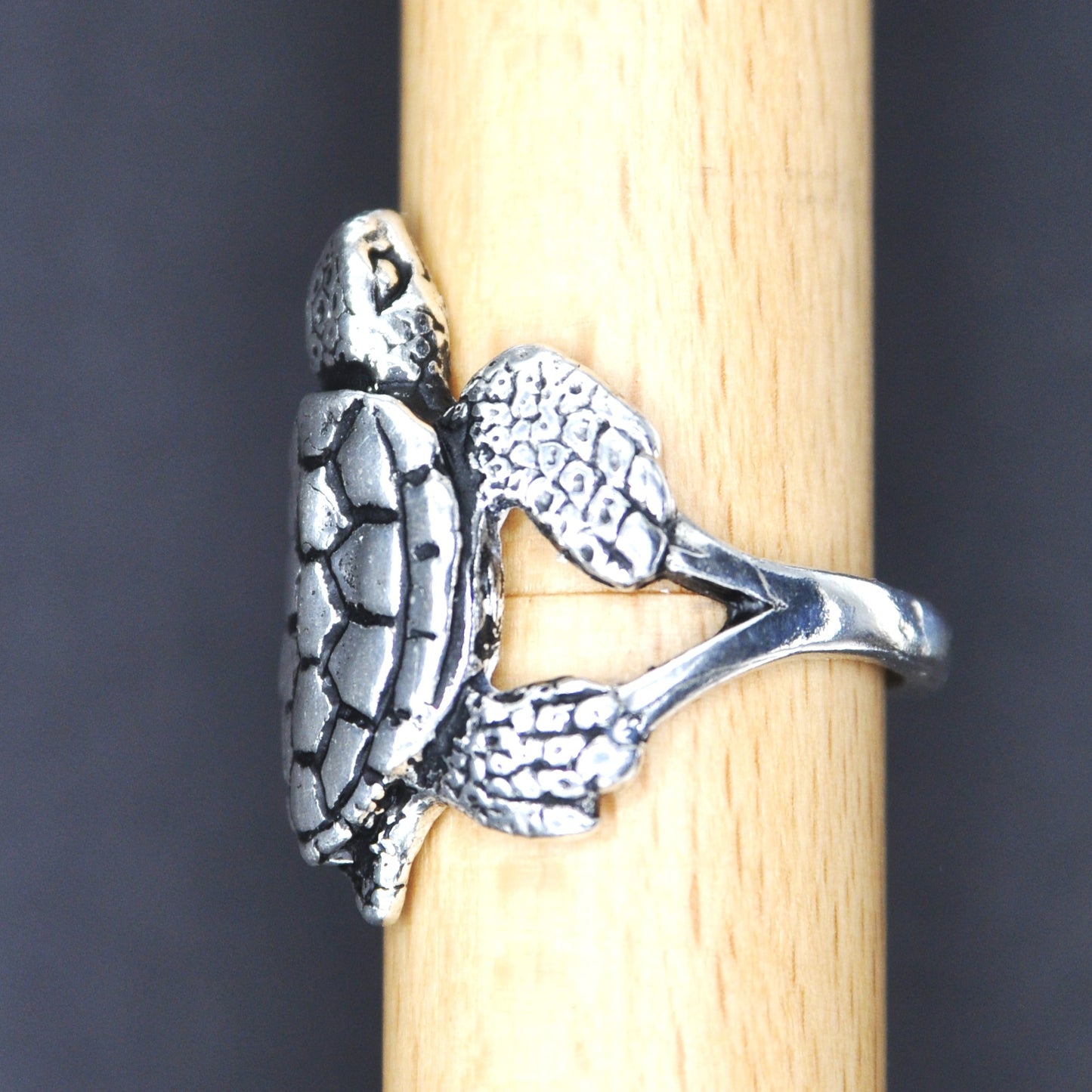 Sea Turtle Ring Sterling Silver .925 size 8 Endangered Species